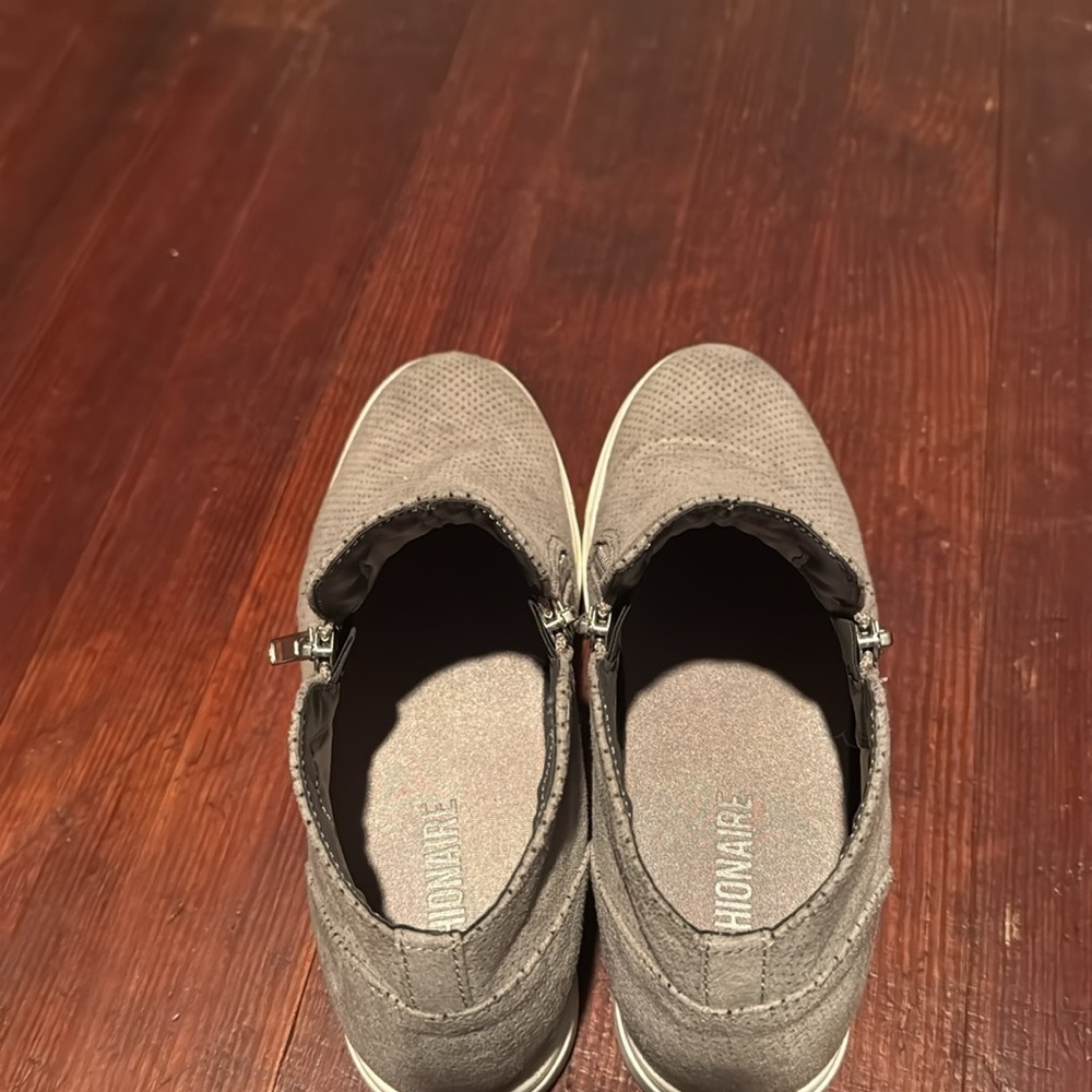 Cushionaire High Top Sneakers - Picture 4 of 6